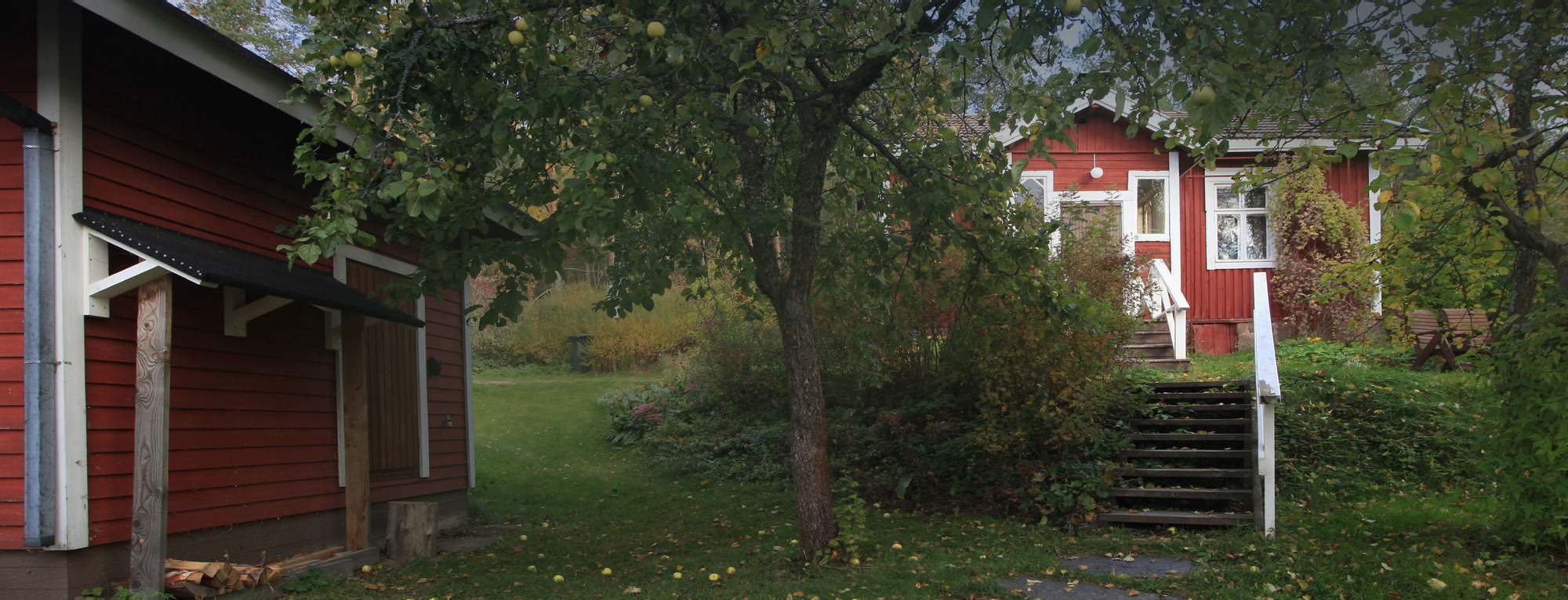 At Verla, guests can stay in former millworkers’ houses, in a late 19th-century environment. Accommodation is also available in the traditional log-driving hut, in newer wooden cottages or in the trees under the stars.